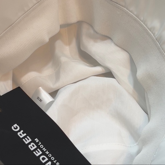 J. Lindeberg Bucket Hat in White with Gray/Silver Decal and Trim - Picture 8 of 8